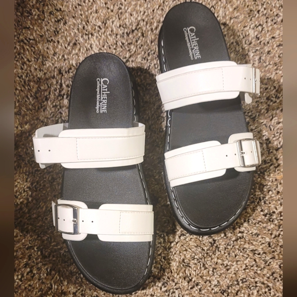 🎈 Catherine Malandrino Sandals